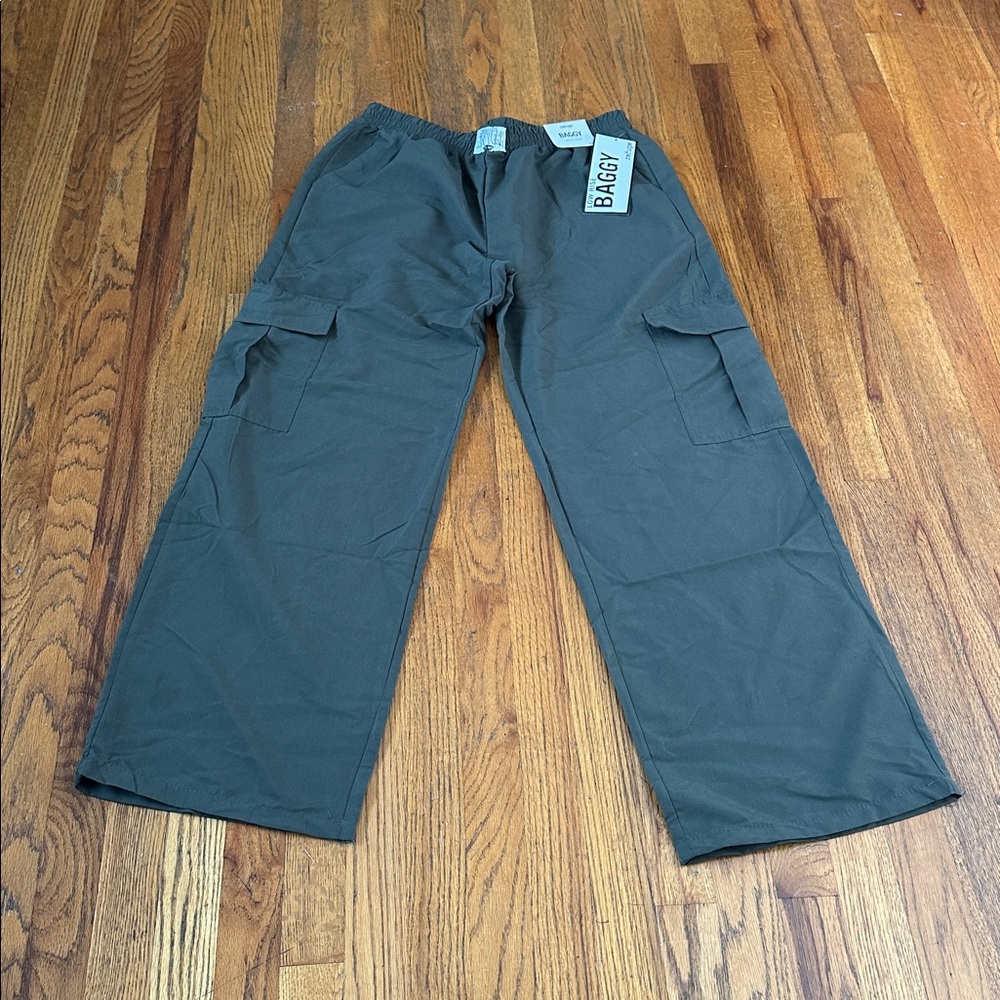 Refuge Olive Green Low Rise Baggy Pants - Picture 5 of 11